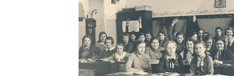 Schulklasse von Helene Blodig (geb. 1922) aus Wien; Sammlung Frauennachlässe, SFN NL 157 